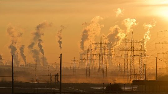 Eska: Smog: Duże miasta nie umywają się do małych miejscowości. Tam powietrze jest katastrofalne!