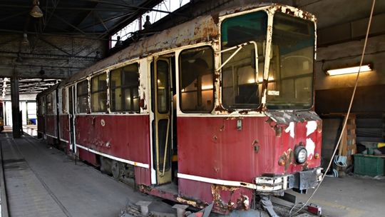 Historyczny Wagon 102N stanie się zabytkiem? "To nie jest taki zwykły tramwaj - to solidny kawałek komunikacyjnej i lokalnej historii"