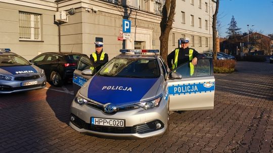 Kolejne podziękowania dla policjantów z chorzowskiej drogówki. "Wykazali się życzliwością i fachową pomocą"