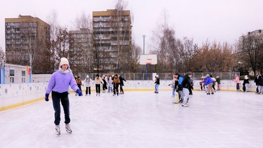 Moc atrakcji na lodowisku. Przed nami Ferie z curlingiem i Zimowy Dzień Pingwina!