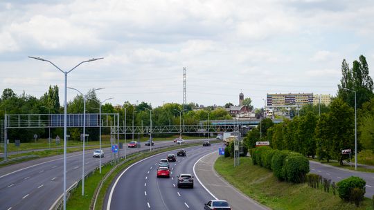 Noga z gazu na DTŚ! Odcinkowy pomiar prędkości już działa! [AKTUALIZACJA]