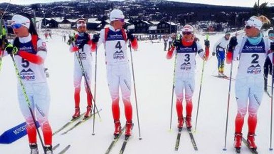 Piąte miejsce biathlonistek w sztafecie, cegiełka Hojnisz