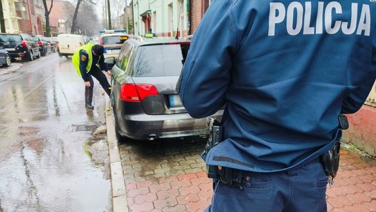 Policja walczy z nieprawidłowym parkowaniem w mieście