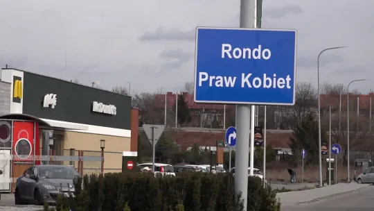 Rondo Praw Kobiet przy ulicy Nomiarki