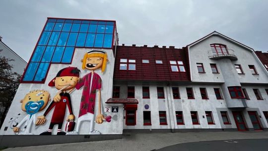 W Chorzowie powstał wyjątkowy mural. Ma on umilić czas małym pacjentom [ZDJĘCIA]