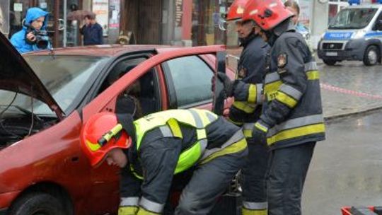 Wypadek przy Urzędzie Miasta? Nie to tylko ćwiczenia! [wideo+zdjęcia]