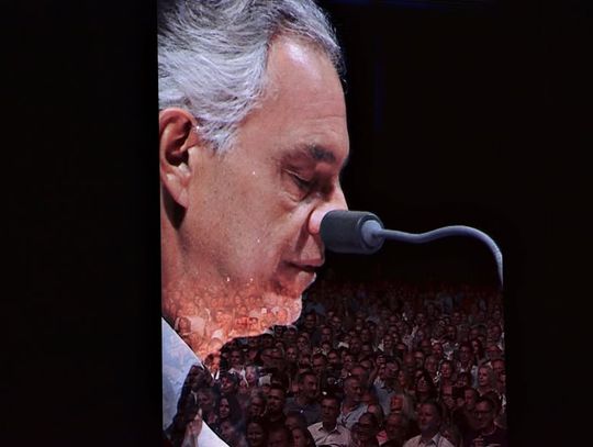 Andrea Bocelli podczas poprzedniego koncertu na Stadionie Śląskim