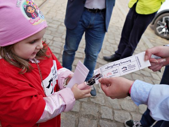 Anielski kurs „Siódemki”. Zbigniew Rokita i Dom Aniołów Stróżów ruszają w miasto po 1,5% Anielski kurs „Siódemki”. Zbigniew Rokita i Dom Aniołów Stróżów ruszają w miasto po 1,5%