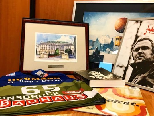 Bal Prezydenta odbędzie się dwa tygodnie później