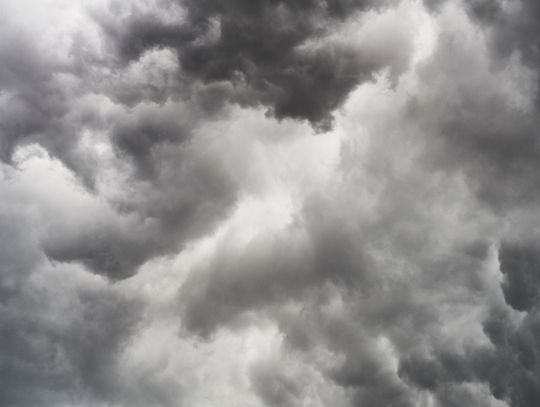 Bezpieczeństwo podczas gwałtownych burz i ulew