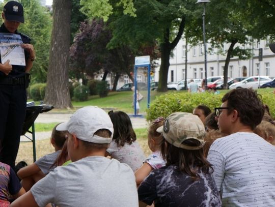 Bezpieczne wakacje z chorzowskimi mundurowymi