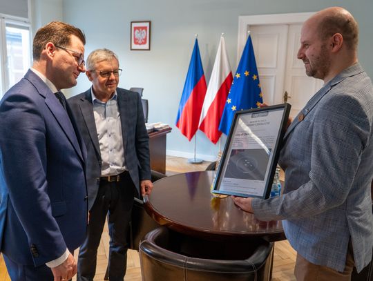 Chorzów oficjalnie w kosmosie! Znajdziecie go między orbitami Marsa i Jowisza... Chorzów oficjalnie w kosmosie! Znajdziecie go między orbitami Marsa i Jowisza...