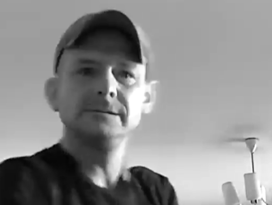 Chorzowscy funkcjonariusze poszukują mężczyzny, który jest sprawcą kradzieży z włamaniem!