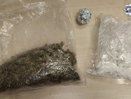 Chorzowscy policjanci ujęli mężczyznę, który w swoim mieszkaniu posiadał 93 działki dealerskie