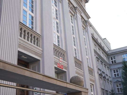 Dane Funduszu Ubezpieczeń Społecznych - stabilne finanse i mniejsze zapotrzebowanie na dotację