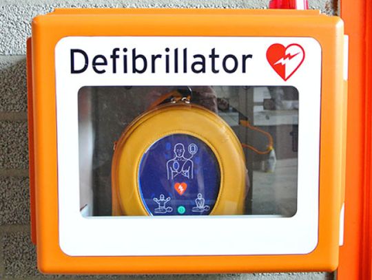 Defibrylatory na pokładzie