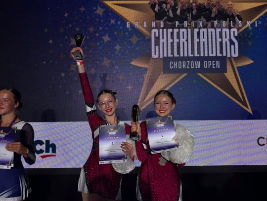 Anna Wiendlocha i Natalia Kowalska z pucharami za pierwsze miejsce w Chorzów Open 2026