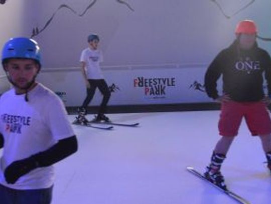 Freestyle Park Apres-Ski czyli całoroczny stok narciarski w Chorzowie [WIDEO]