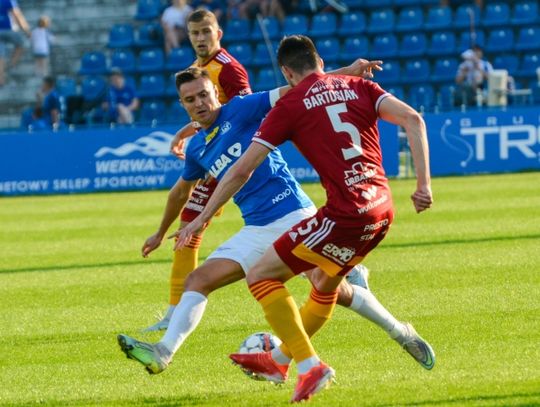 Gol do szatni popsuł fetę w Chorzowie. Tylko remis z Chojniczanką [ZDJĘCIA]