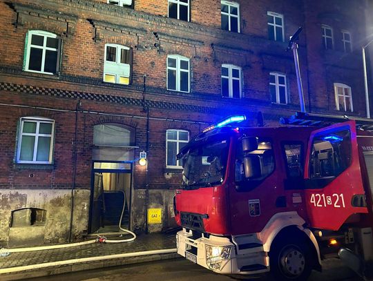 Groził żonie, podpalił kamienicę i skończył poparzony