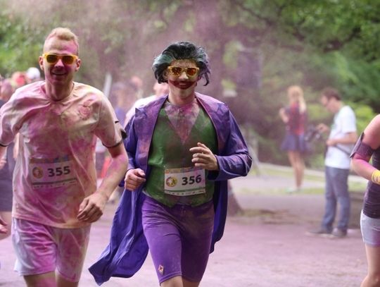 Gryfne szaleństwo na parkowych alejach