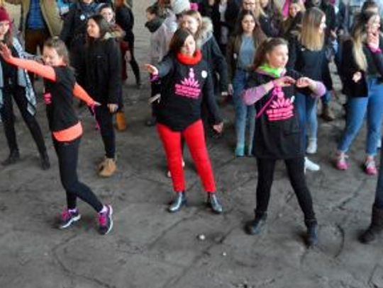 Jedna za miliard, Miliard za jedną. Zobacz jak chorzowianie włączyli się w akcję ONE BILLION RISING [ZDJĘCIa+WIDEO]