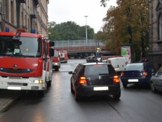 Kilkadziesiąt ton betonu... w kanale