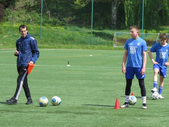 Kluby wznawiają treningi