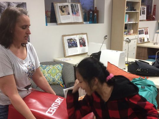 Kobiety uczą się samoobrony