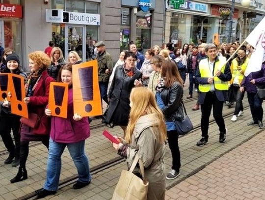 Kolejna demonstracja chorzowskich nauczycieli