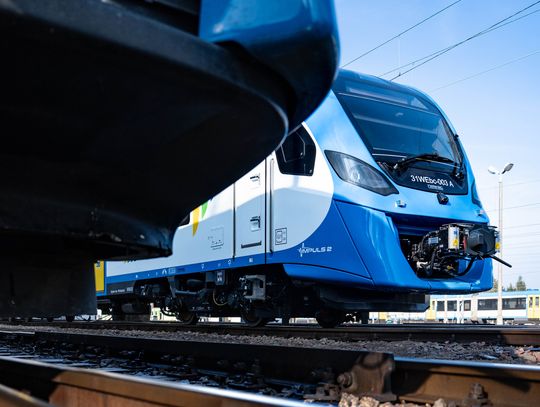Kolejna para Impulsów 2 Kolei Śląskich już na torach