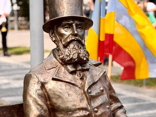 Książę Guido Henckel von Donnersmarck zasiadł przy ul. Katowickiej. Świętochłowice upamiętniły jedną z najważniejszych postaci Górnego Śląska