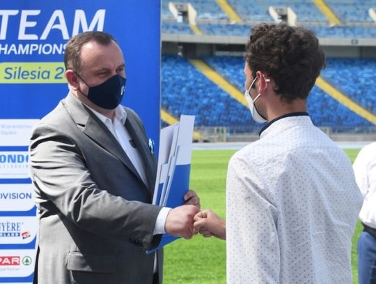 Młodzi sportowcy nagrodzeni