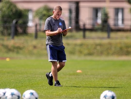 Molek asystentem, Mandrysz odchodzi