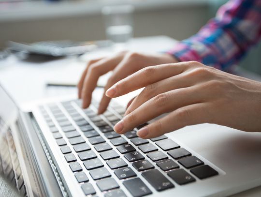 Możesz paść ofiarą oszustwa sprzedając w internecie