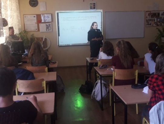 Mundurowi w "Dwójce"