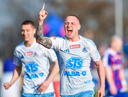 Niebiescy górą w Najstarszych Derbach Śląska! Ruch wygrywa drugi wyjazdowy mecz z rzędu Niebiescy górą w Najstarszych Derbach Śląska! Ruch wygrywa drugi wyjazdowy mecz z rzędu