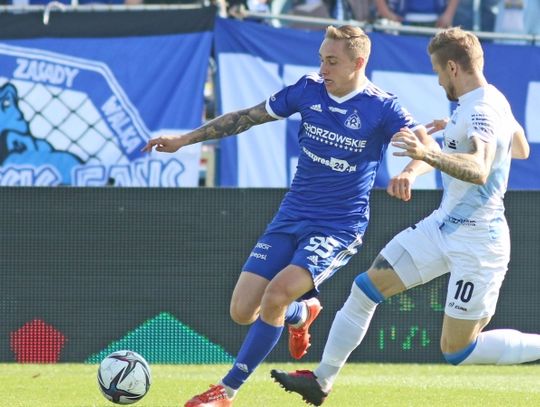 Niebiescy nadal nieponani! Stężycka twierdza zdobyta!