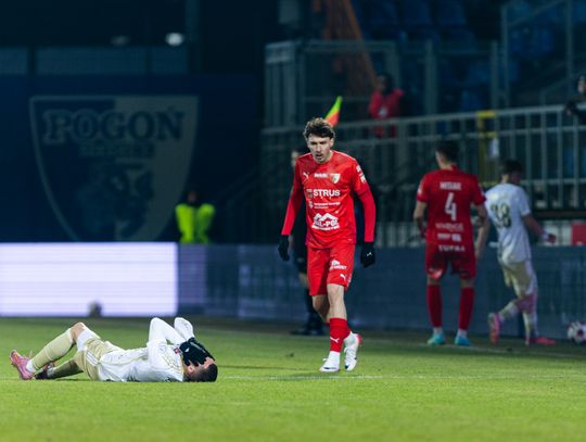 Niebiescy przegrywają z Pogonią! Ruch wygrywał 1:0, ale z Siedlec wyjedzie bez punktów... Niebiescy przegrywają z Pogonią! Ruch wygrywał 1:0, ale z Siedlec wyjedzie bez punktów...