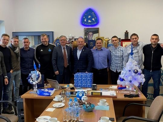 Niebieska paczka na święta