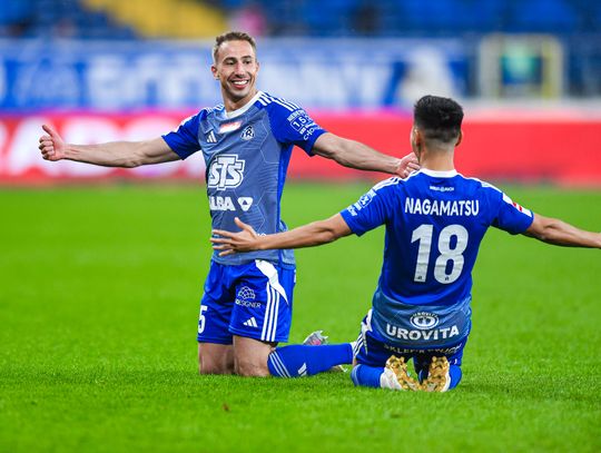 Niebieska seria trwa! Ruch ogrywa Stal na Śląskim Niebieska seria trwa! Ruch ogrywa Stal na Śląskim