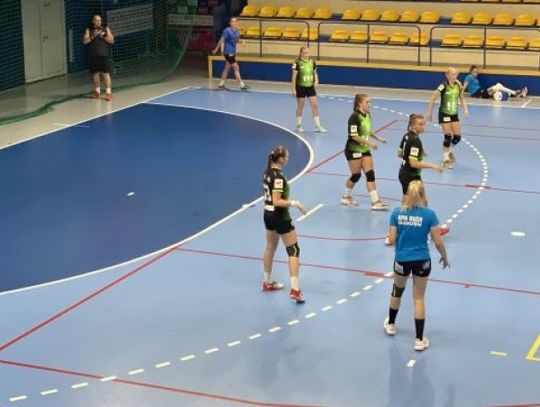 Niebieskie wygrywają w pierwszym sparingu, Nimsz z kontuzją