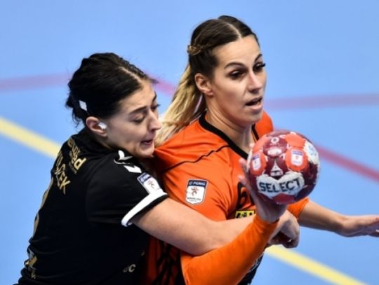 Niebieskie zmierzą się z liderkami