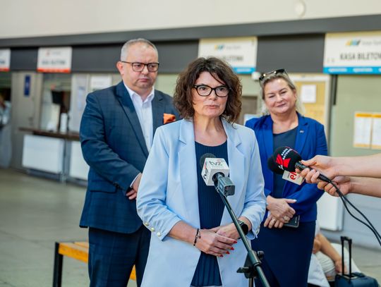 Nowe kasy na zabrzańskim dworcu – Koleje Śląskie i Intercity łączą siły