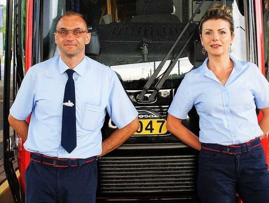 Nowe mundury motorniczych i kontrolerów ruchu