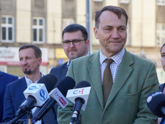 Nowe otwarcie rządu Tuska. Awans Sikorskiego, odchodzą m.in. Nitras i Bodnar