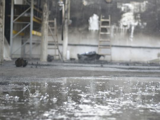 Nowe wieści ws. pożaru hali magazynowej. Prokurator ujawnił wyniki sekcji zwłok