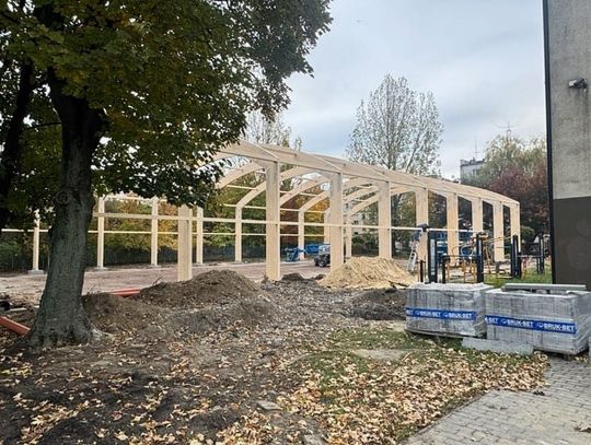 Nowoczesne hale sportowe Olimpia powstają przy świętochłowickich szkołach Nowoczesne hale sportowe Olimpia powstają przy świętochłowickich szkołach