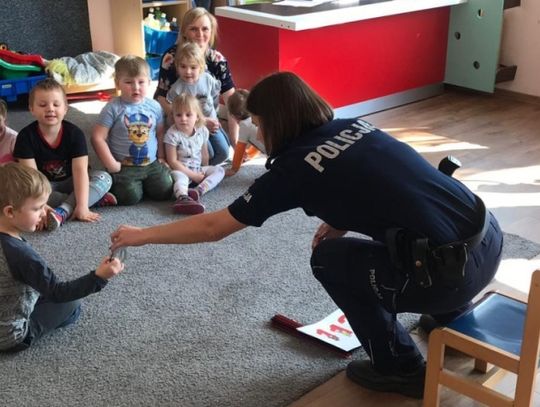 O bezpieczeństwie najmłodszych z policyjną maskotką