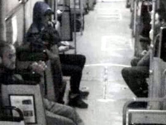 Okradli pasażera tramwaju. Czy ktoś ich rozpoznaje?